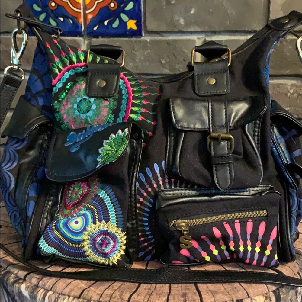 Bag - Picture 1 of 7